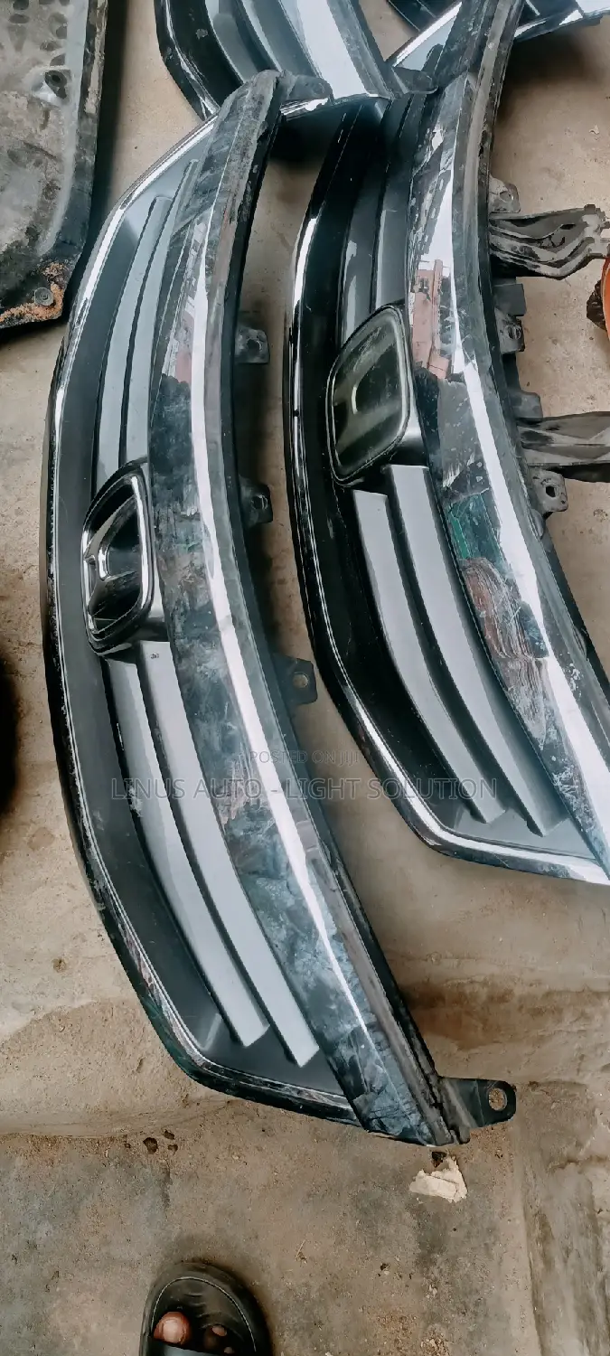 Front Grill 2010 Honda Accord