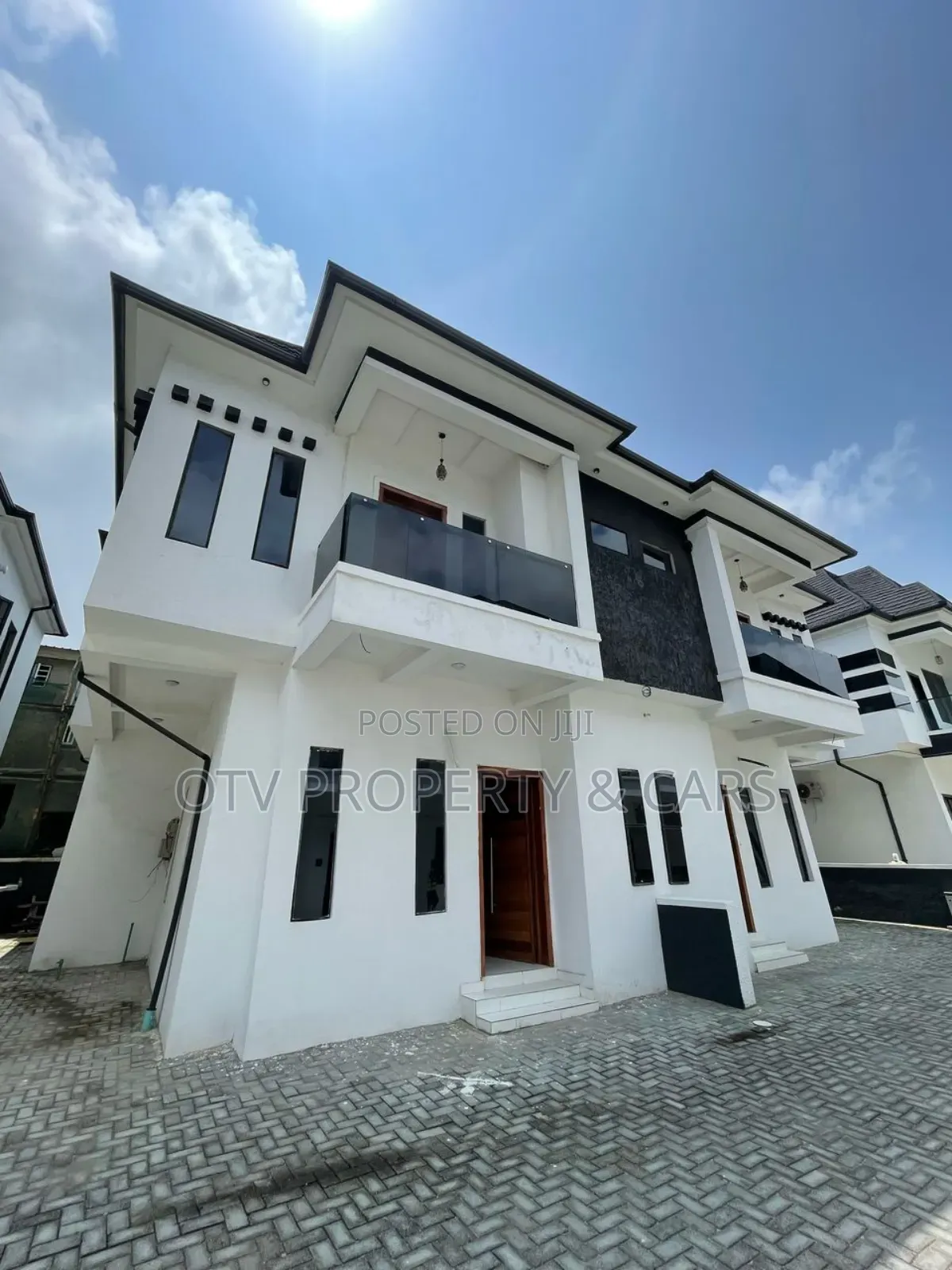Furnished 4bdrm Duplex in Ikota for sale