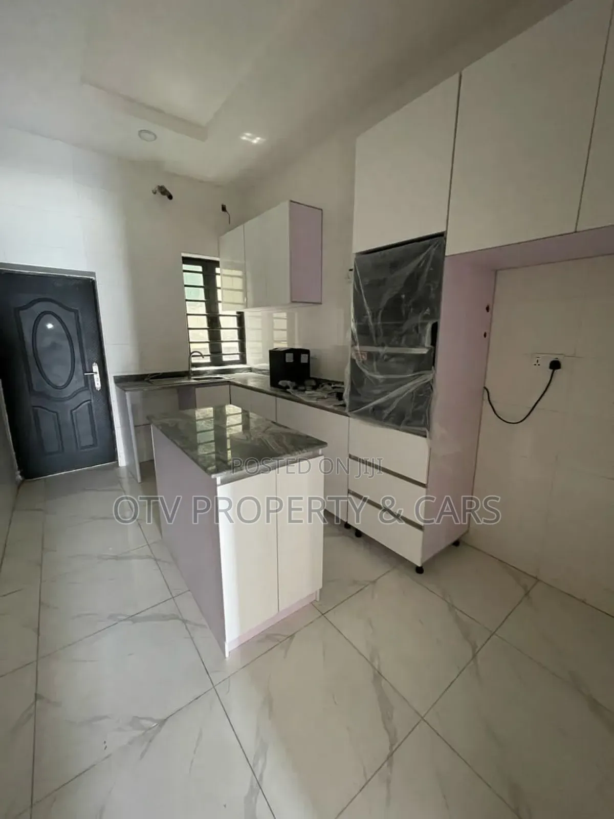 Furnished 4bdrm Duplex in Ikota for sale