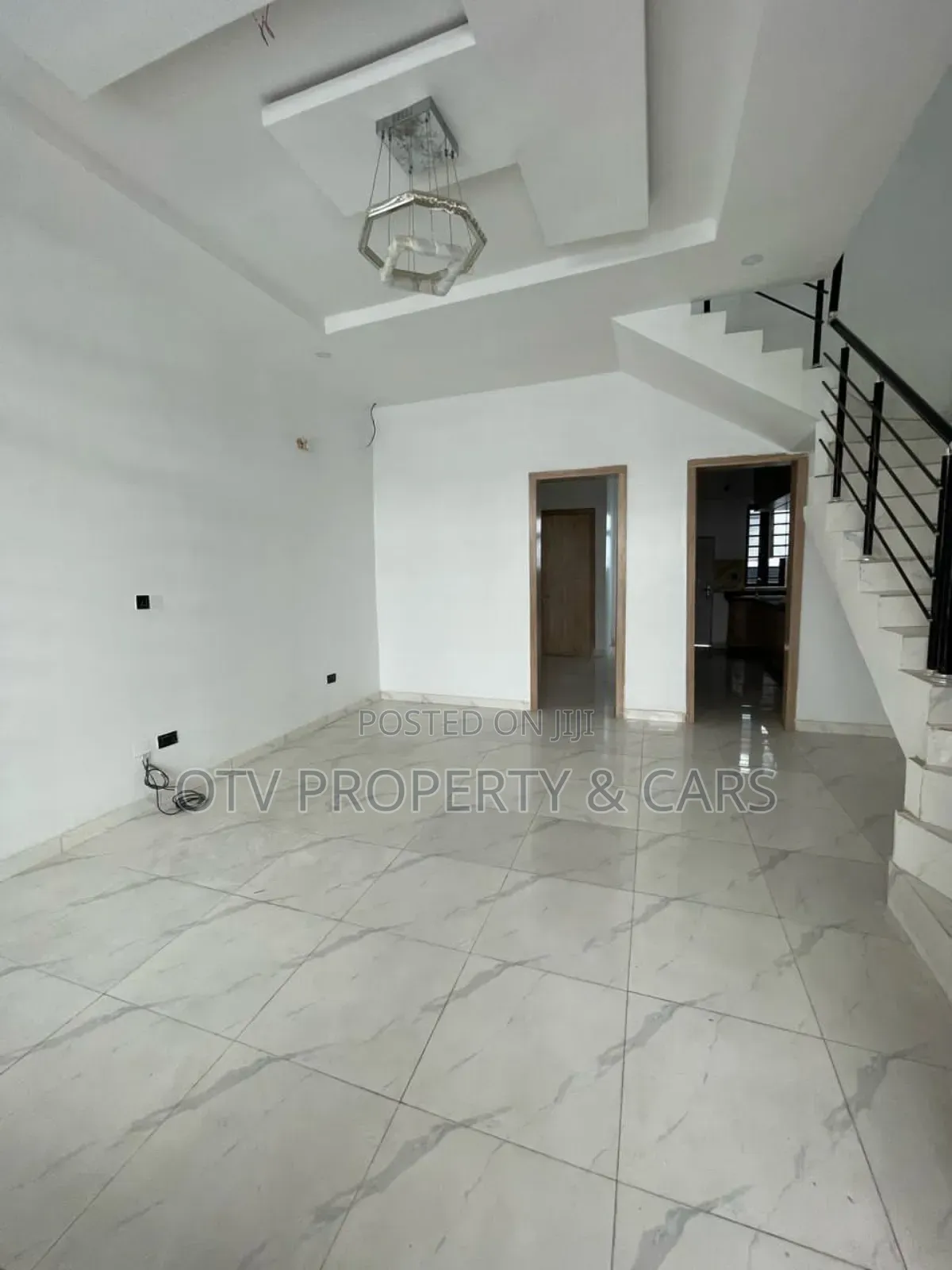 Furnished 3bdrm Townhouse/Terrace in Ikota for sale