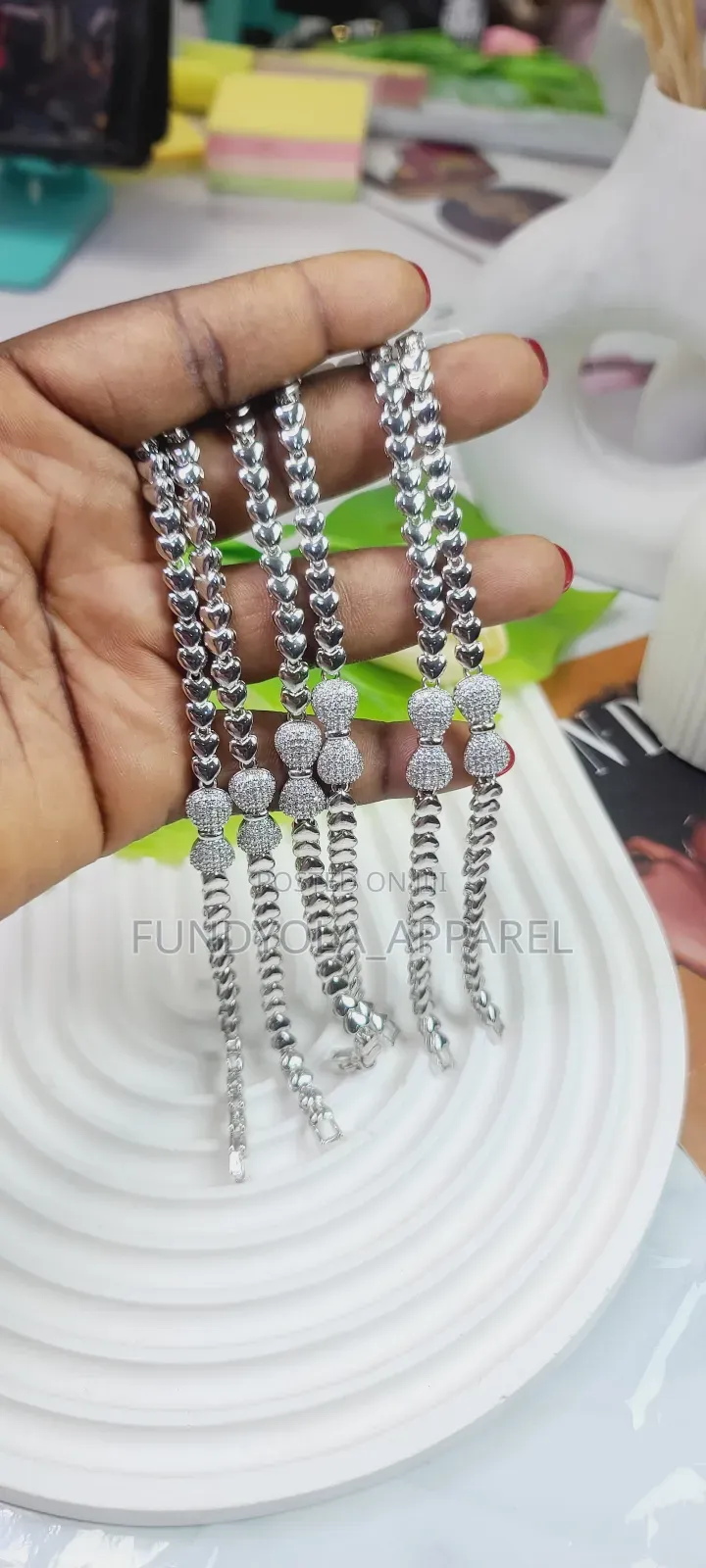 Bow Tie Slim Wrist Hand Chain