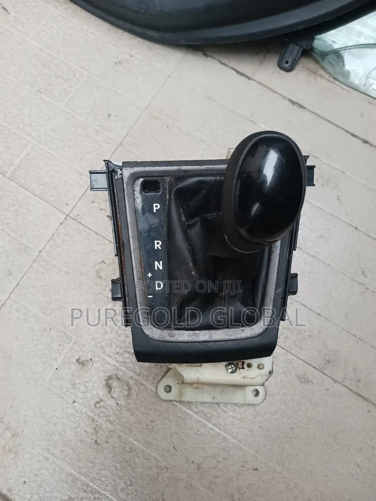 Elantra Gear Lever (Selector ) 2014 Model