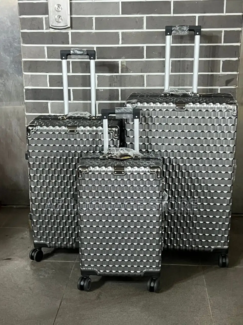 Set of 3 Aluminum Arch Colors Luggage Box