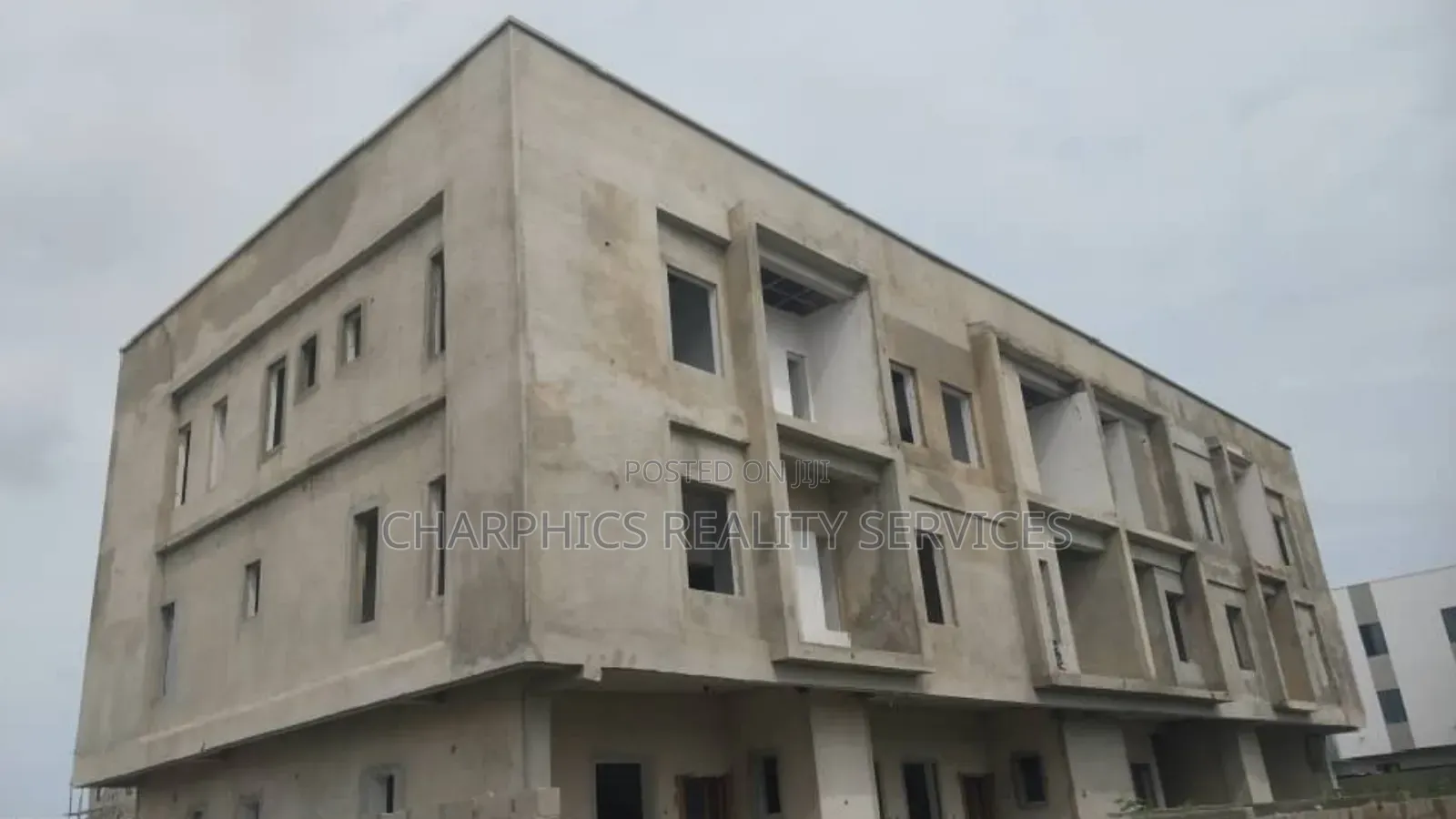 4bdrm Duplex in Lekki Phase 1 for sale