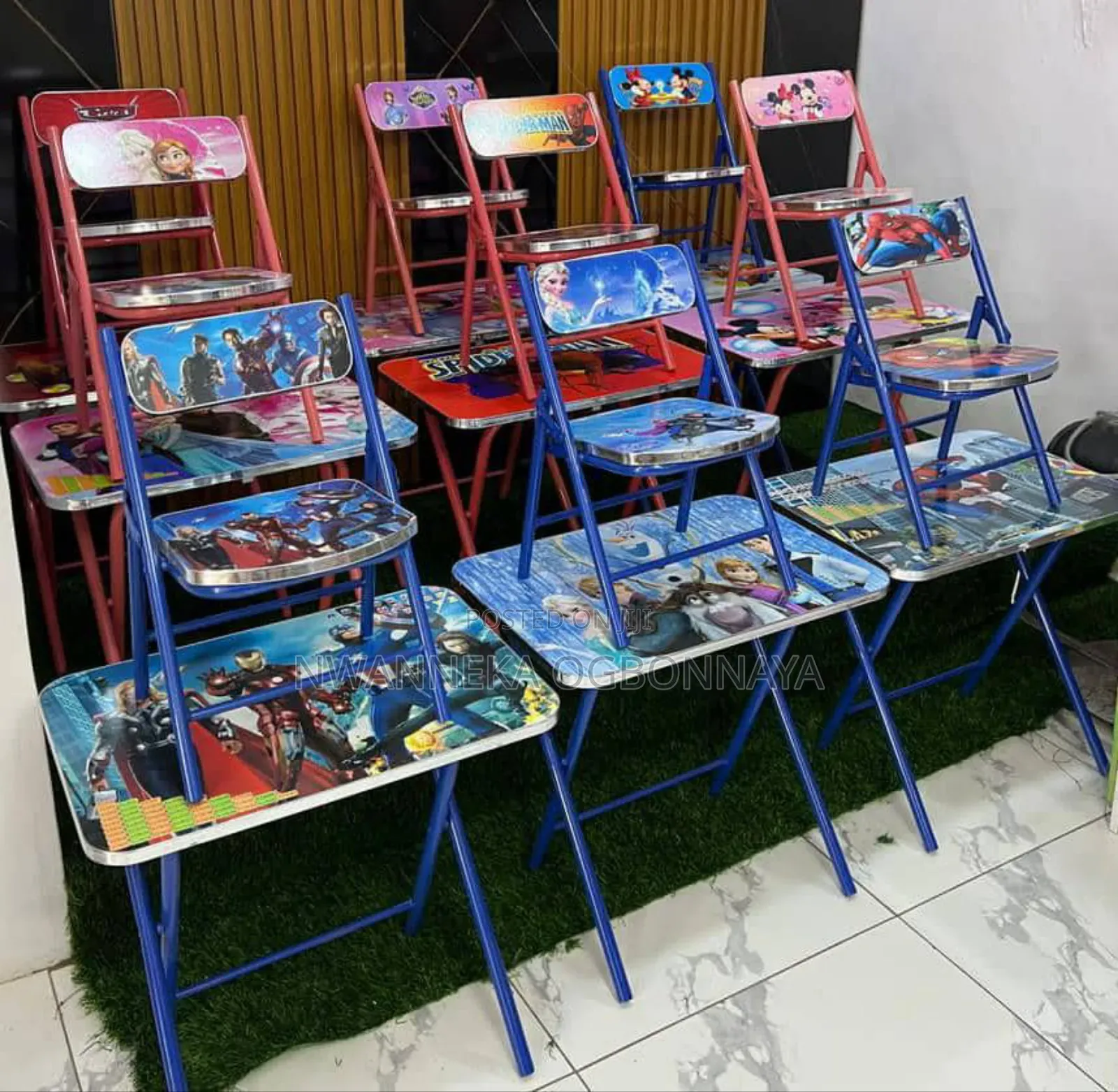 Portable Children Table and Chairs