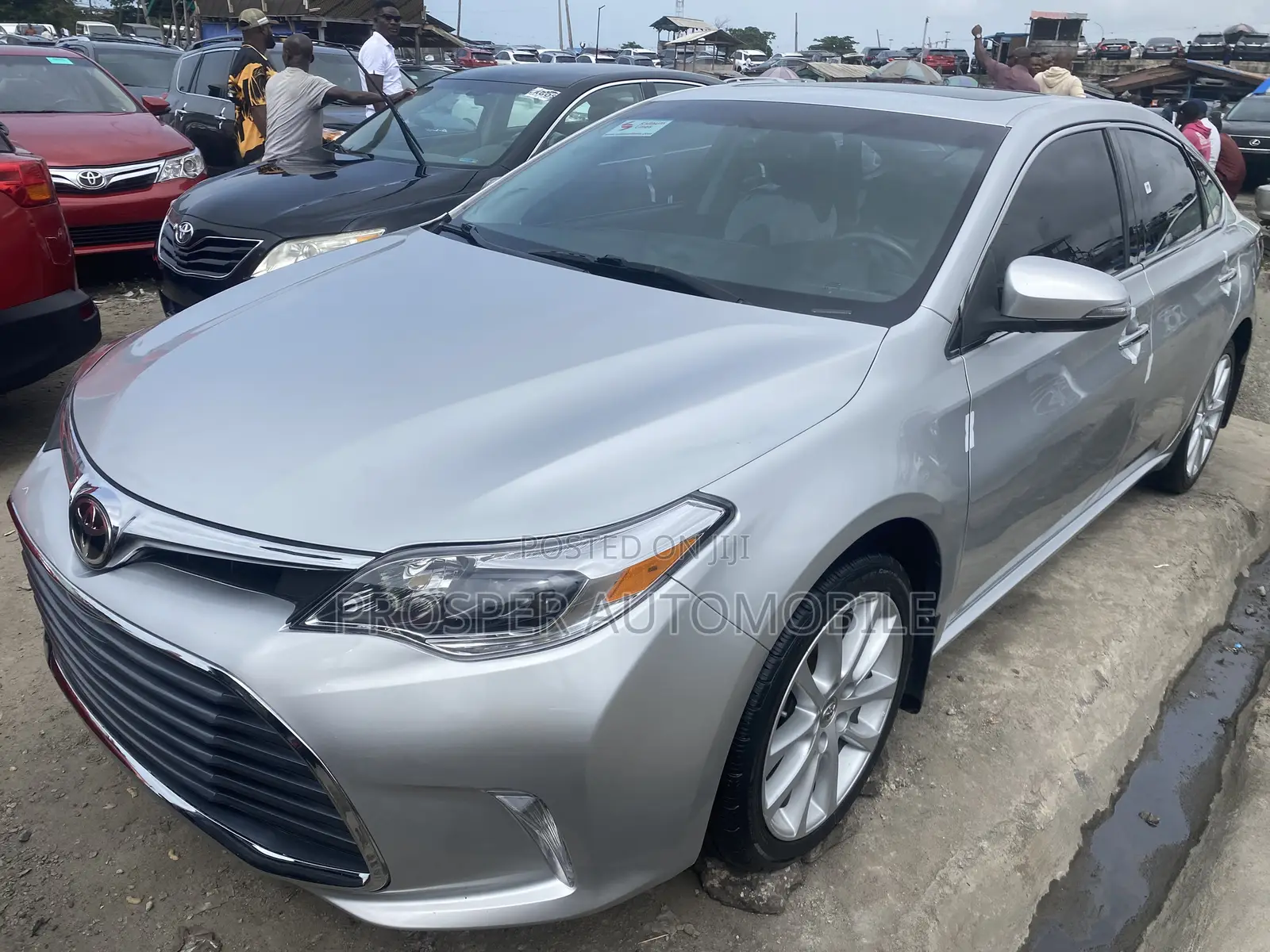 Toyota Avalon Limited 4dr Sedan (3.5L 6cyl 6A) 2014 Silver