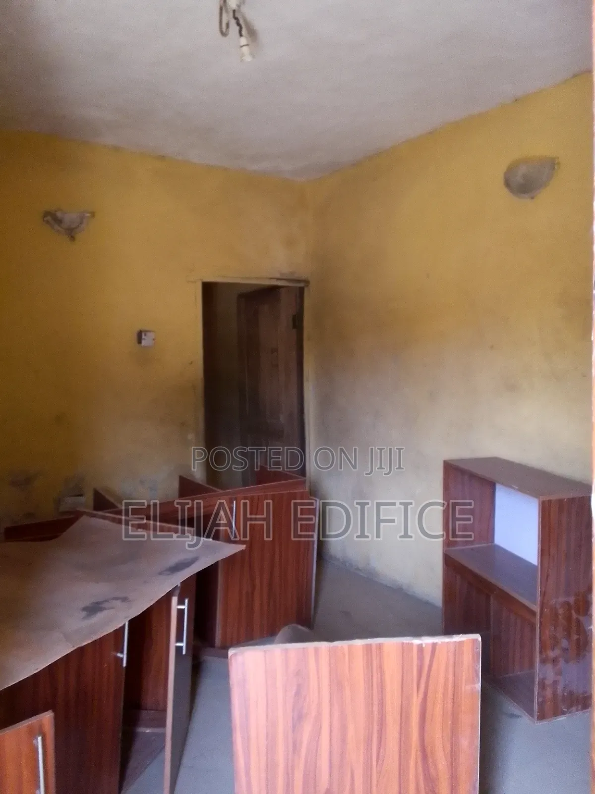 Facing Road,Office Space(Mini Flat) at Oshotta,Ikorodu Lagos.