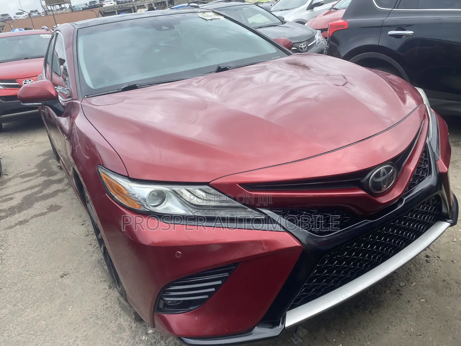 Toyota Camry XSE V6 (3.5L V6 8A) 2019 Red