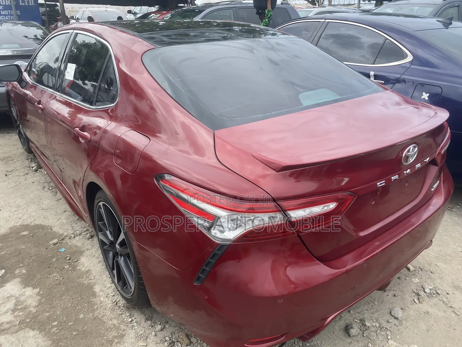 Toyota Camry XSE V6 (3.5L V6 8A) 2019 Red