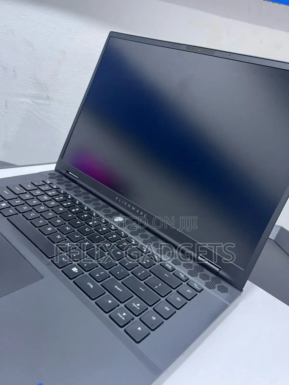 Laptop Dell Allienware M18 R1 16GB Intel Core Ultra 7 SSD 1T