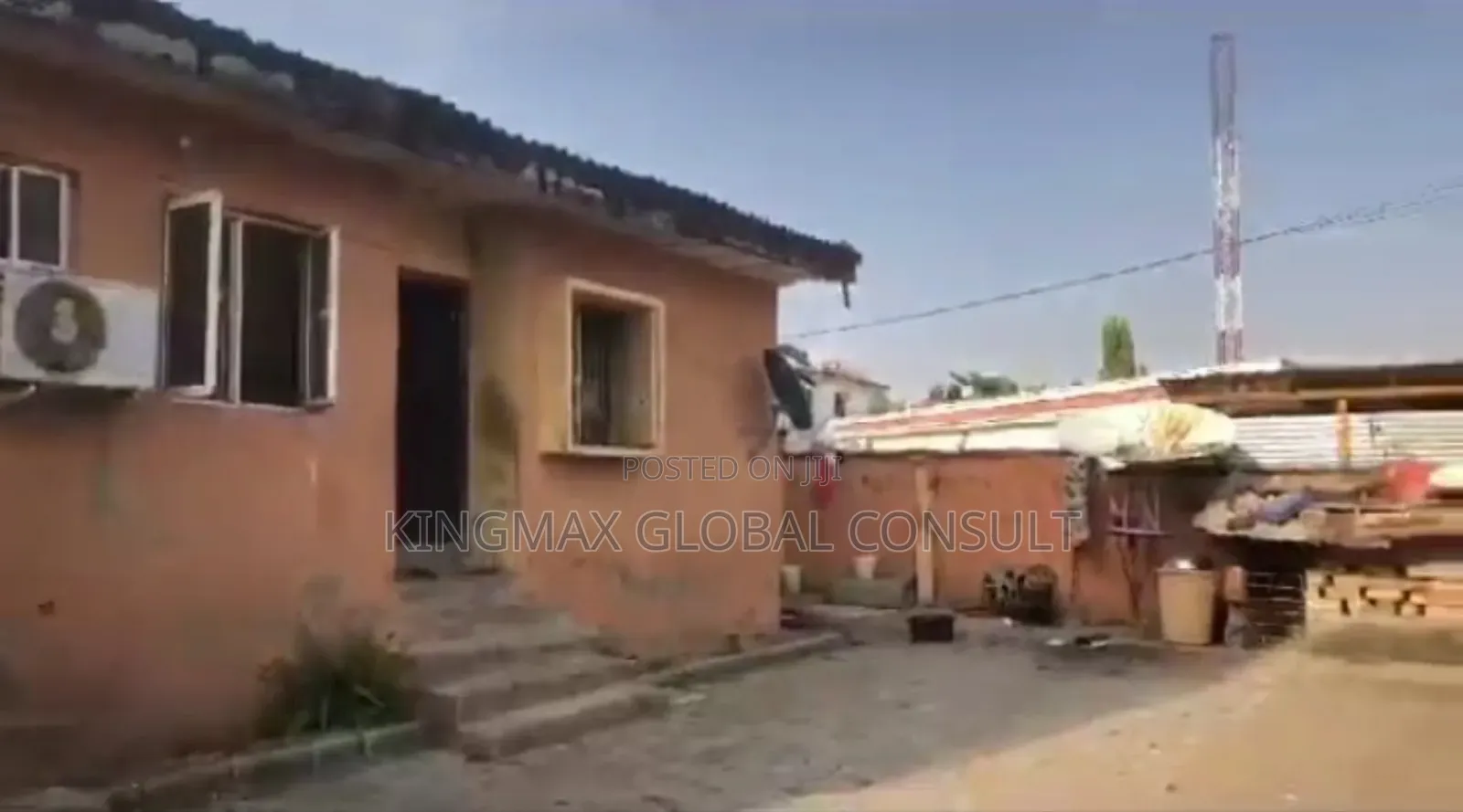 2bdrm Bungalow in Wuse Zone Abuja for sale