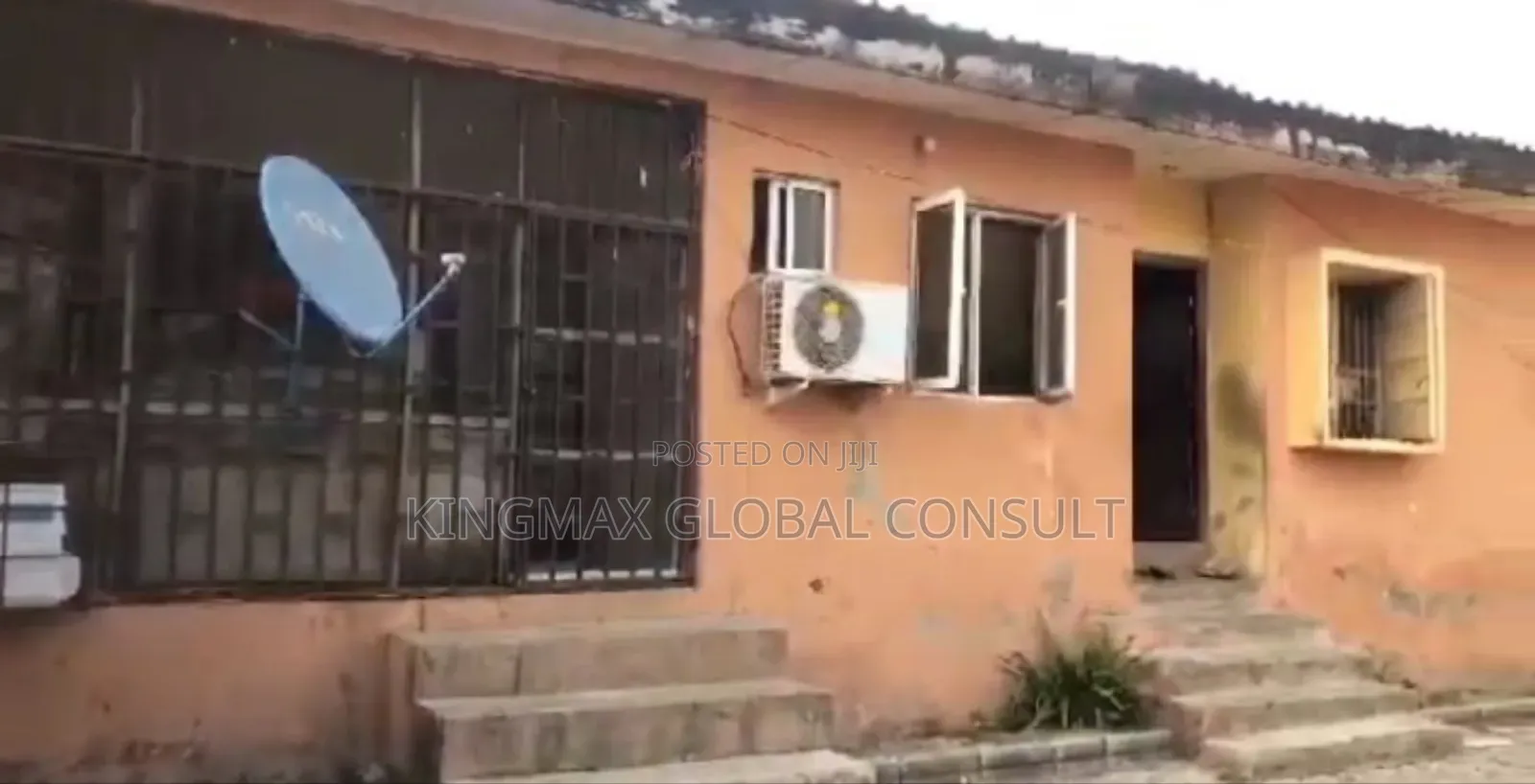 2bdrm Bungalow in Wuse Zone Abuja for sale