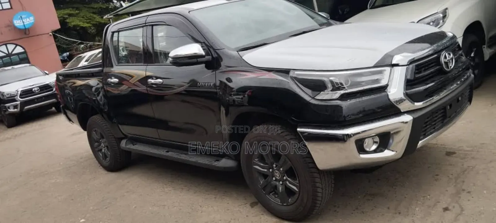 New Toyota Hilux 2025 Black