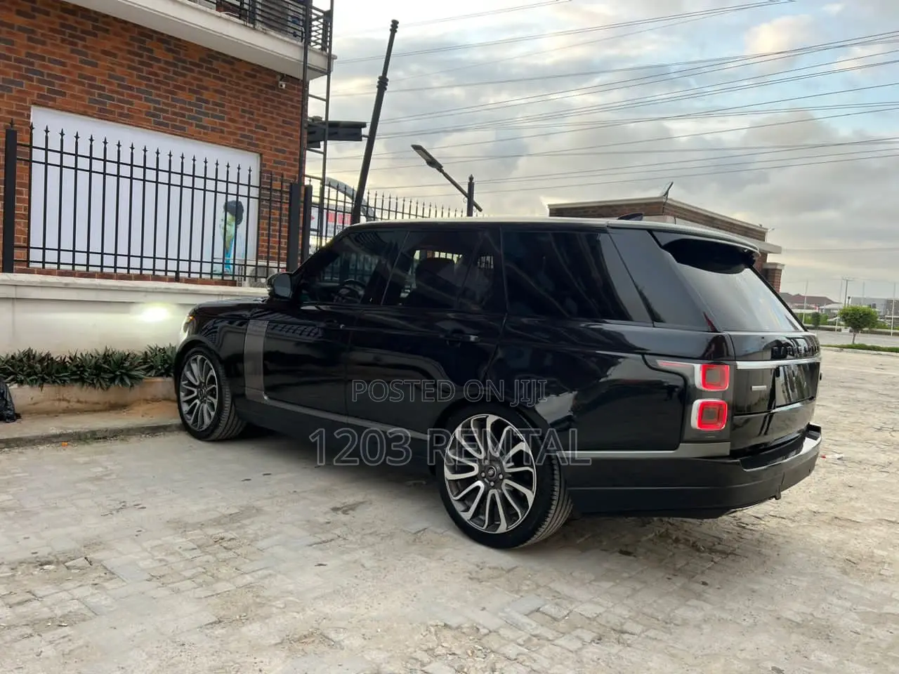 Range Rover Vogue Now Available for Rental