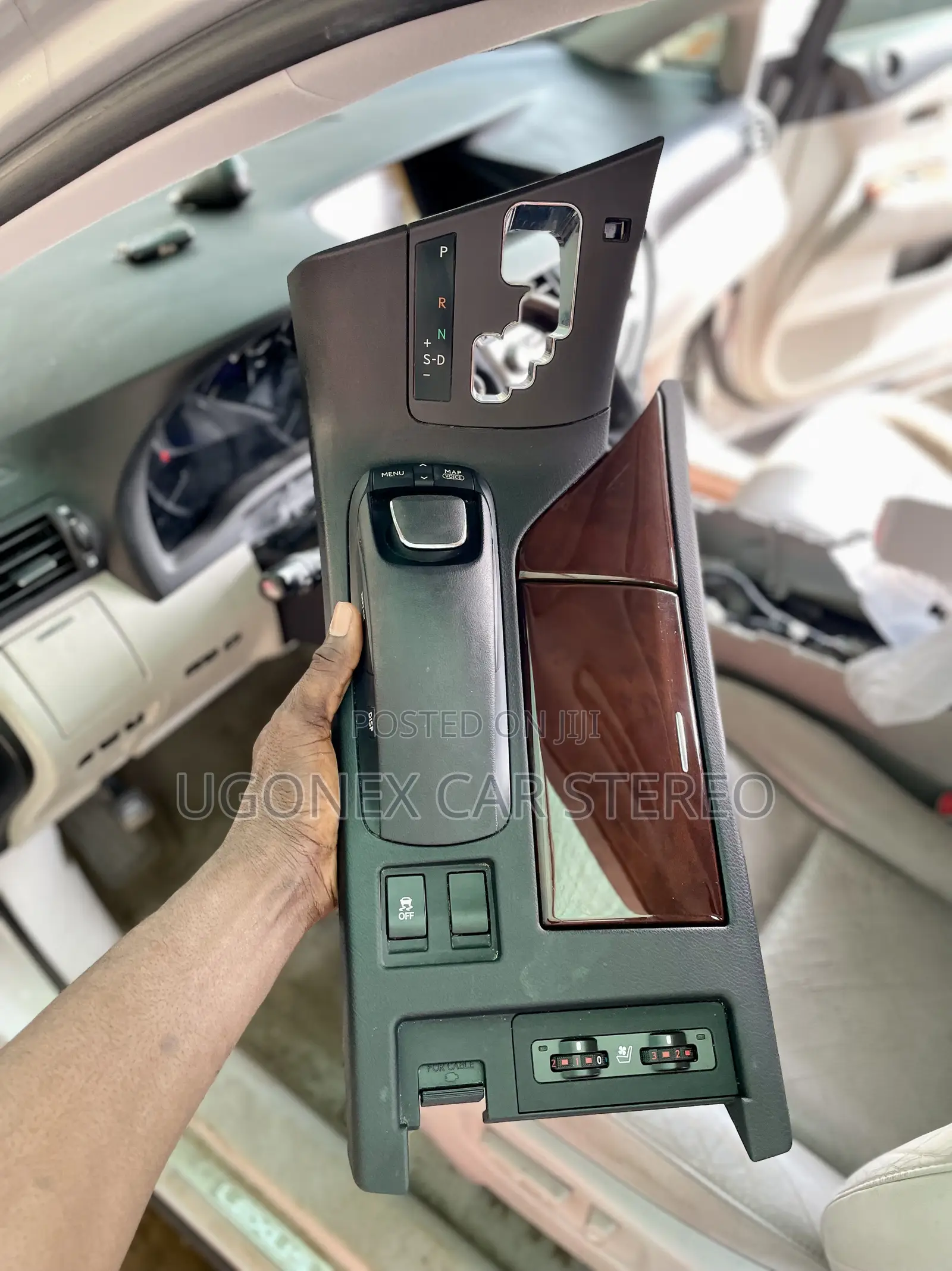 2010-13 Lexus Rx350 Center Console