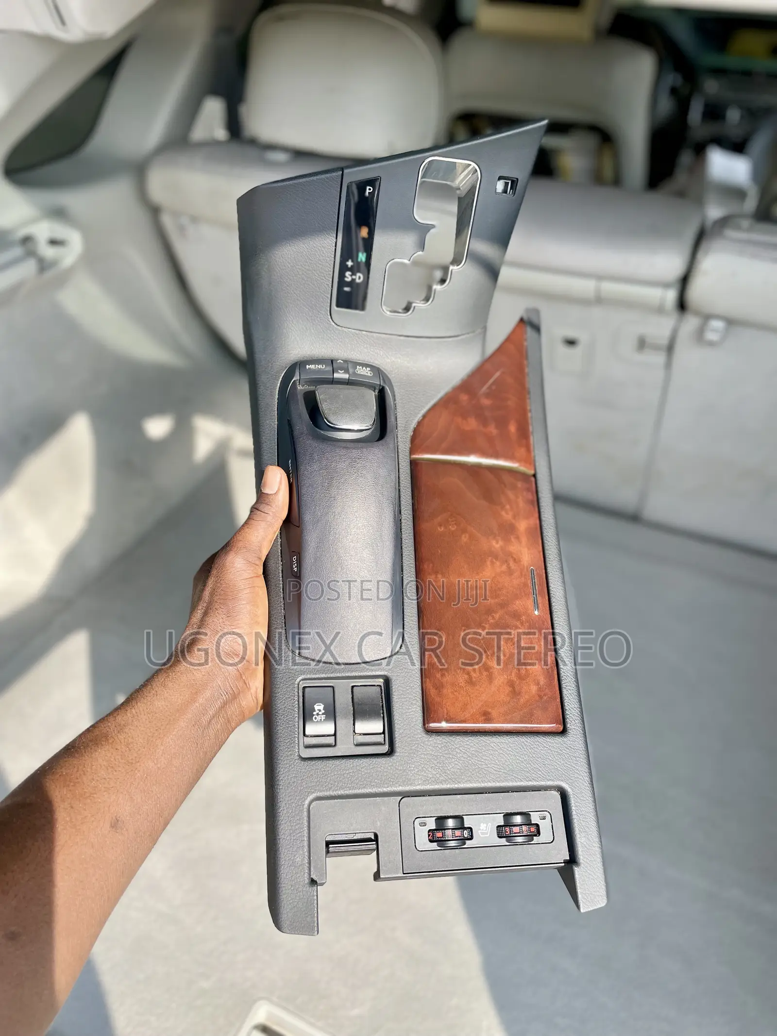 2010-13 Lexus Rx350 Center Console
