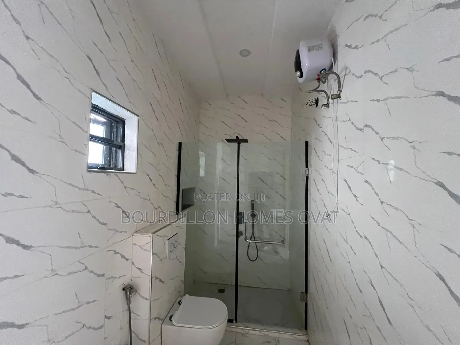 3bdrm Duplex in Ikota for sale