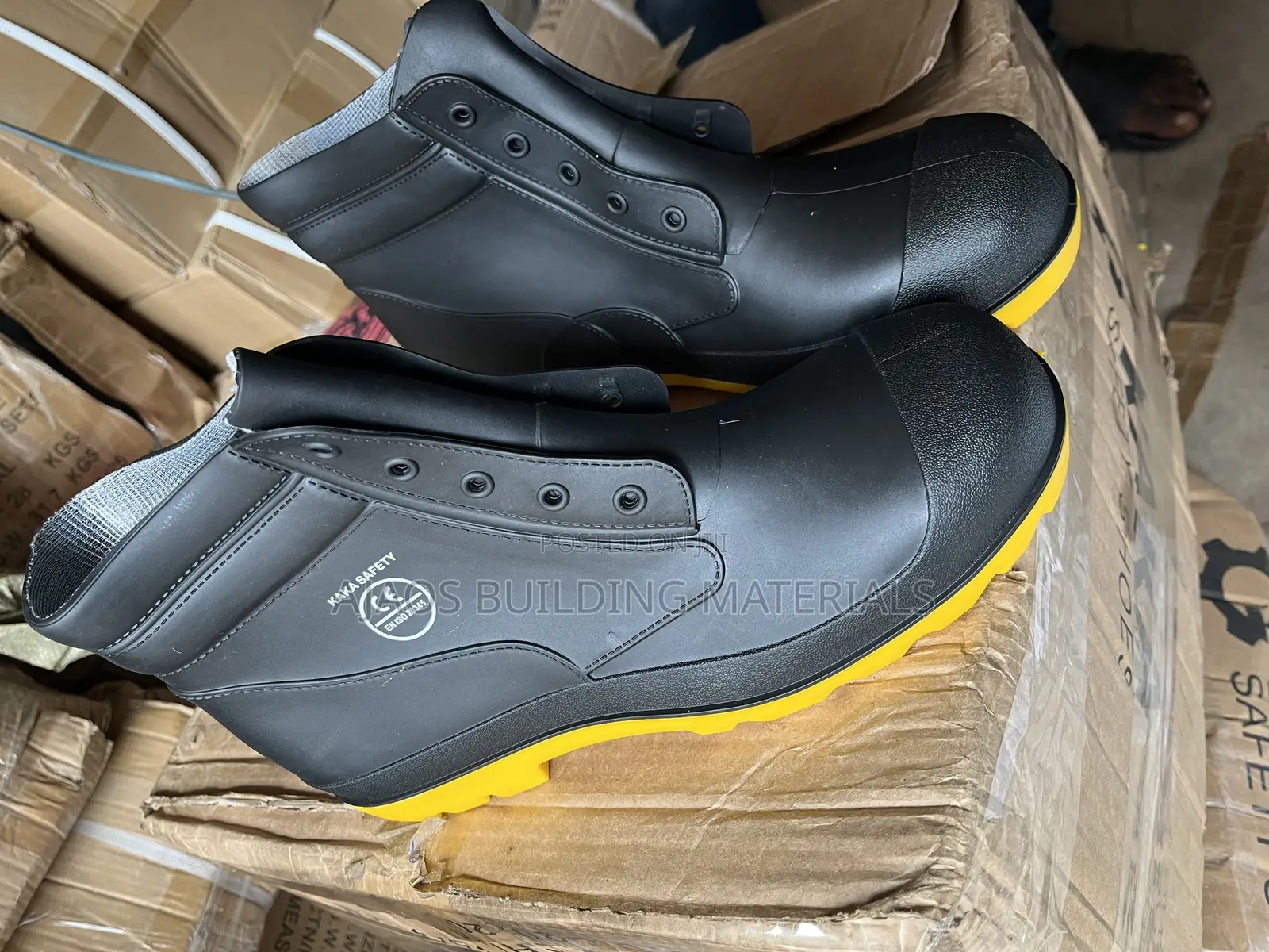 Short Rain Boot