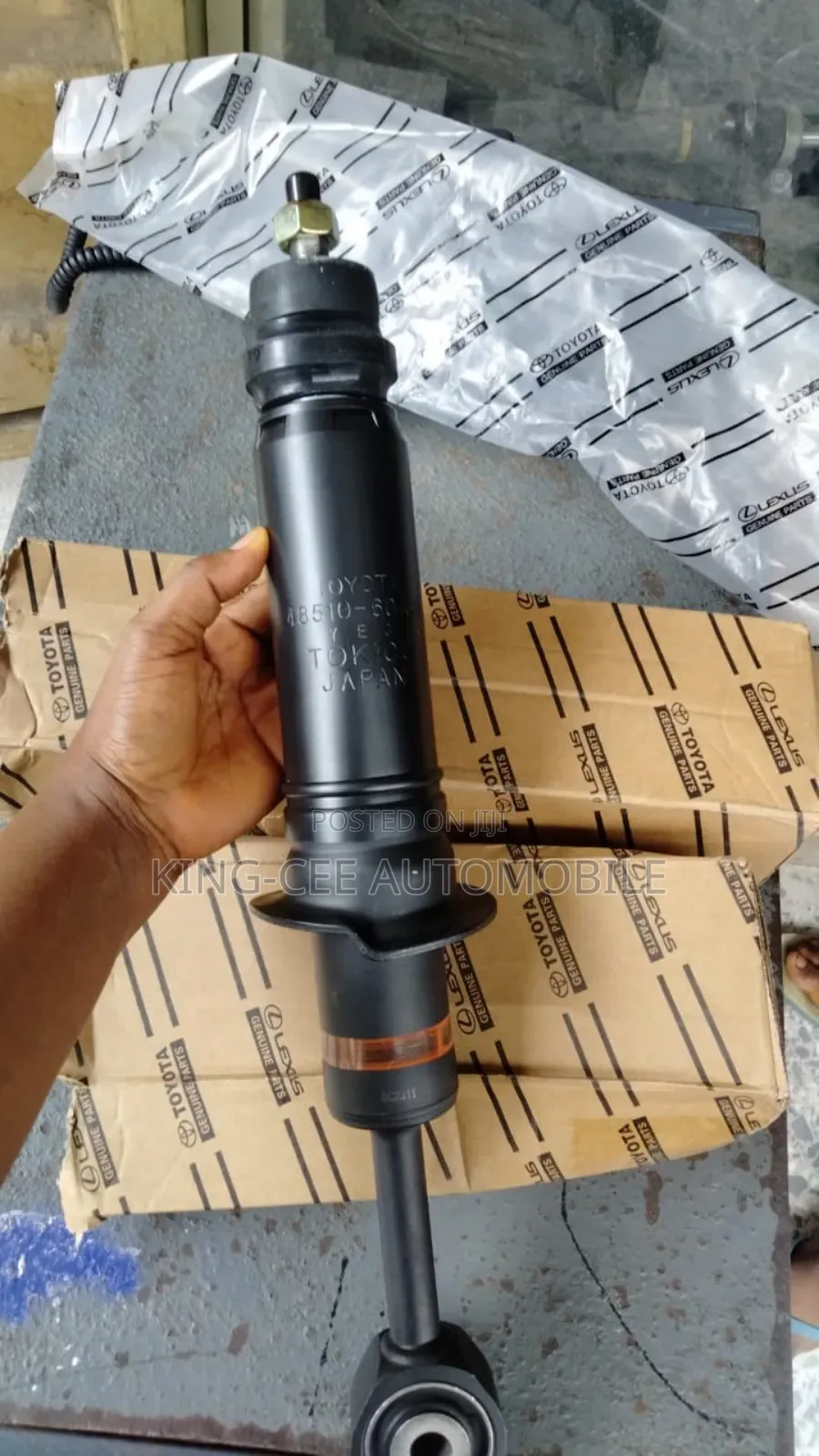 Oem Front Shock Absorber Lx570
