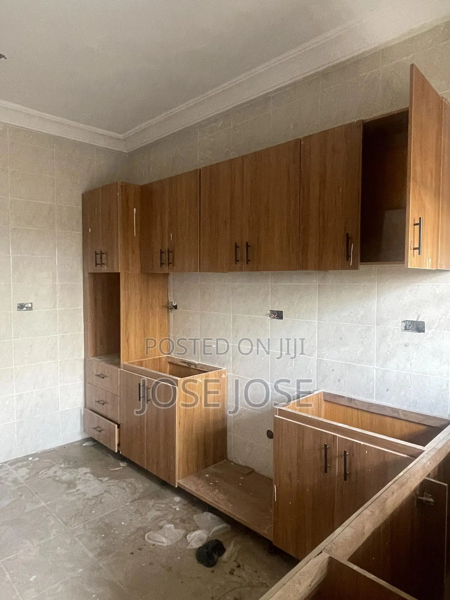Furnished 4bdrm Duplex in Ask, Mbora for sale