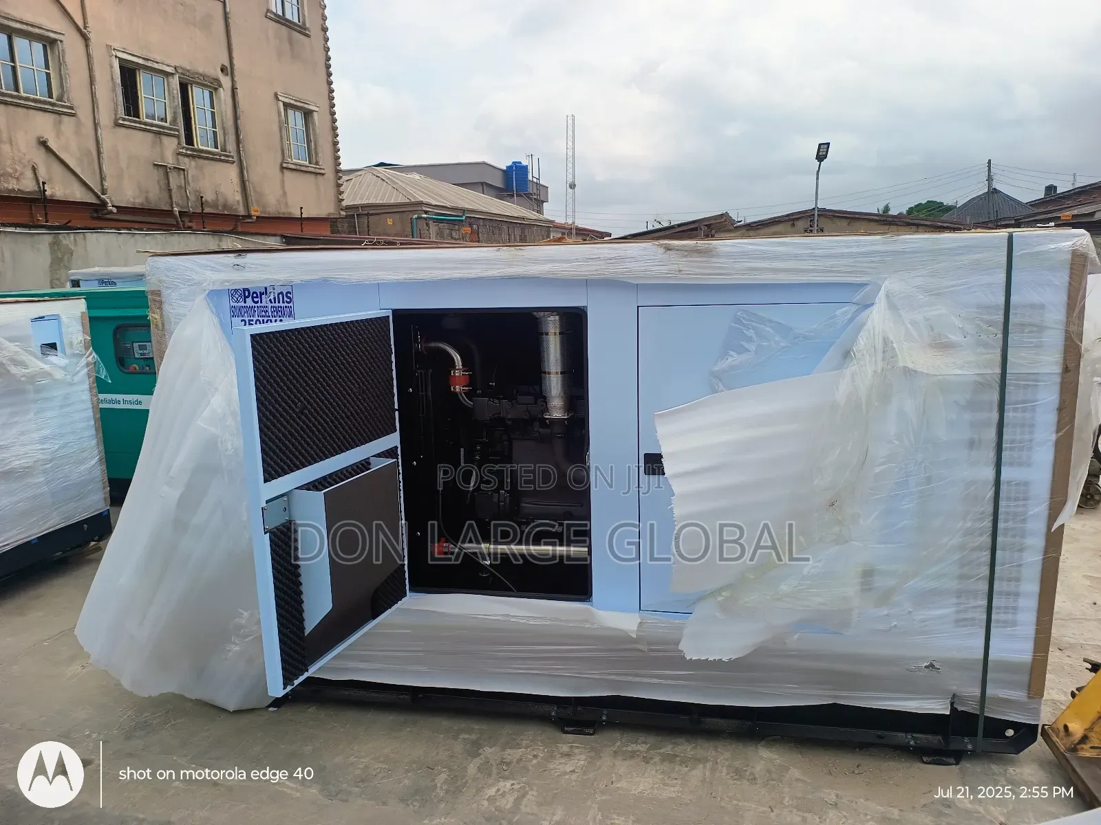 250kva Perkins Soundproof Diesel Generator