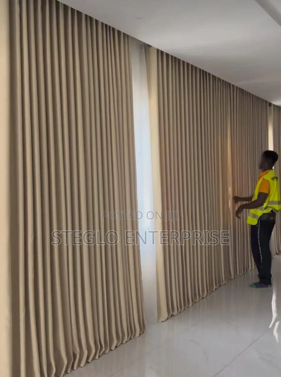 Remote Controlled Curtains Blind(Available to Travel