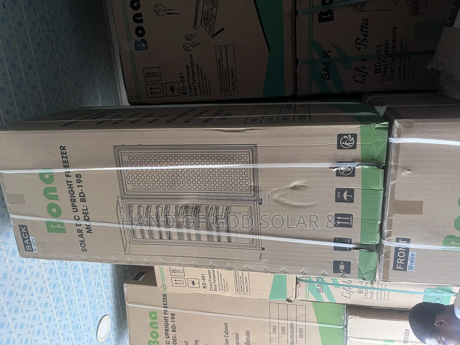 11 Line Ac/Dc Bona Freezer(Ice Maker)