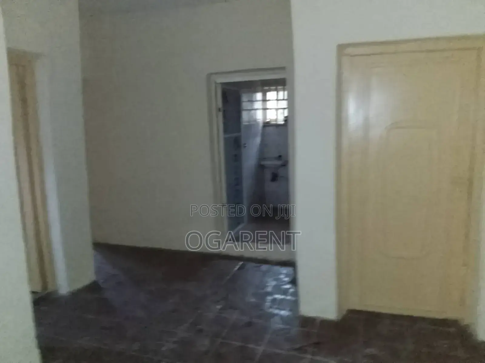 3bdrm Apartment in Benin City for rent
