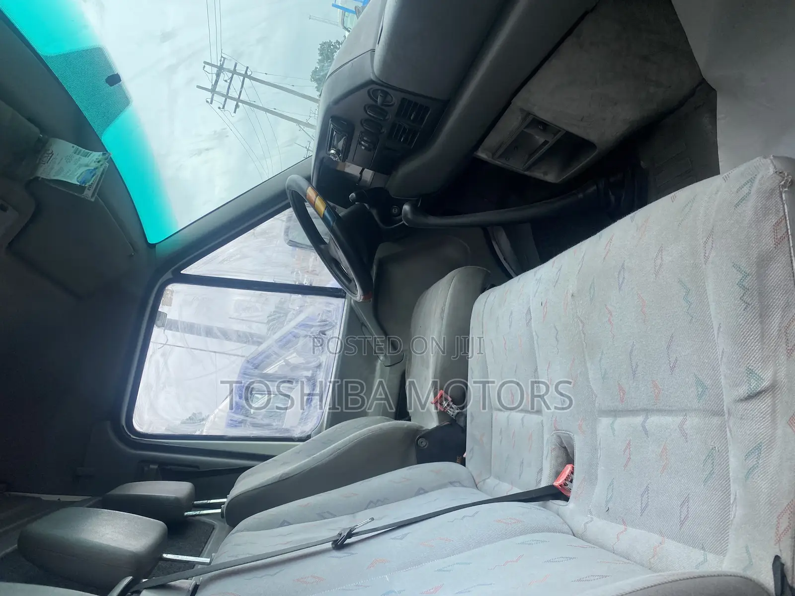 Volkswagen LT 2000 White