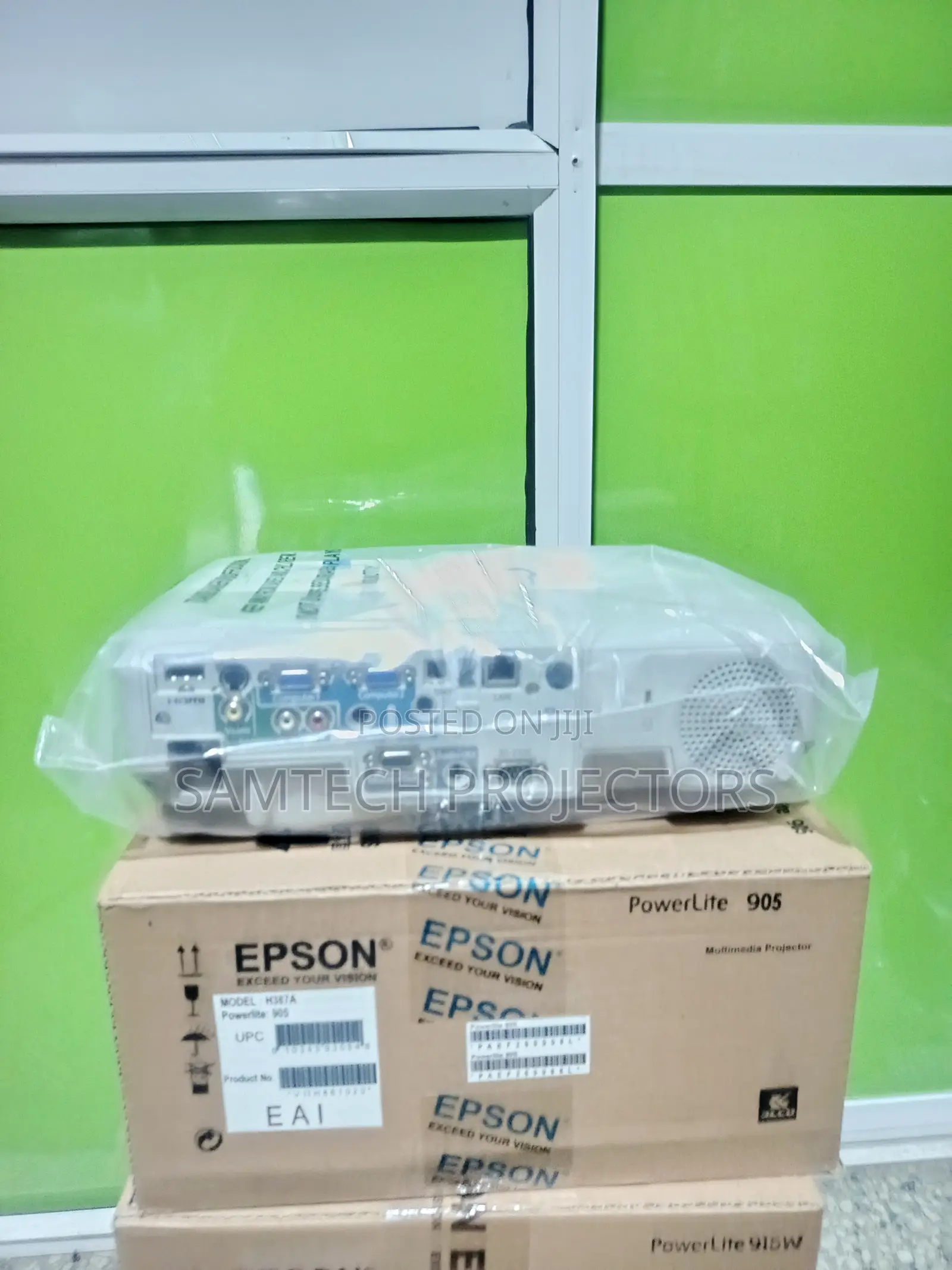 Daylight Epson Projector For Home Cinema, Class Room