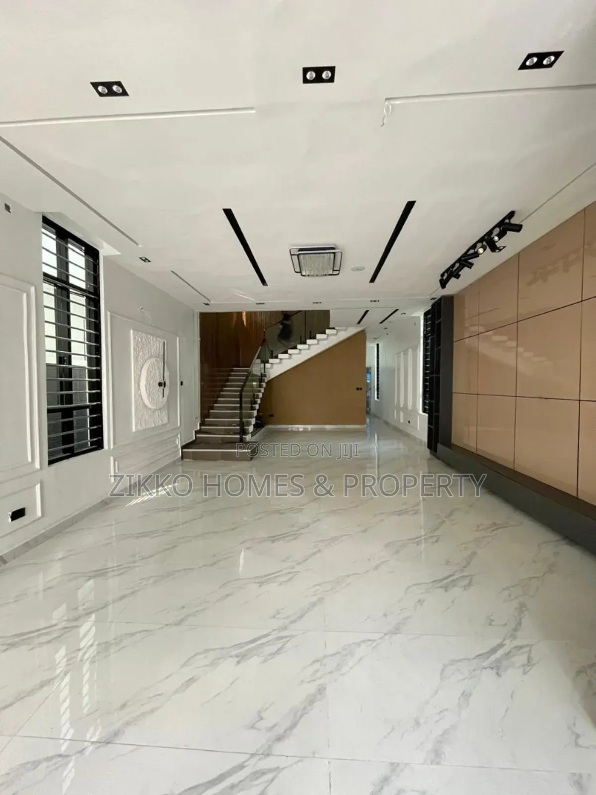 5bdrm Duplex in Ajah for sale
