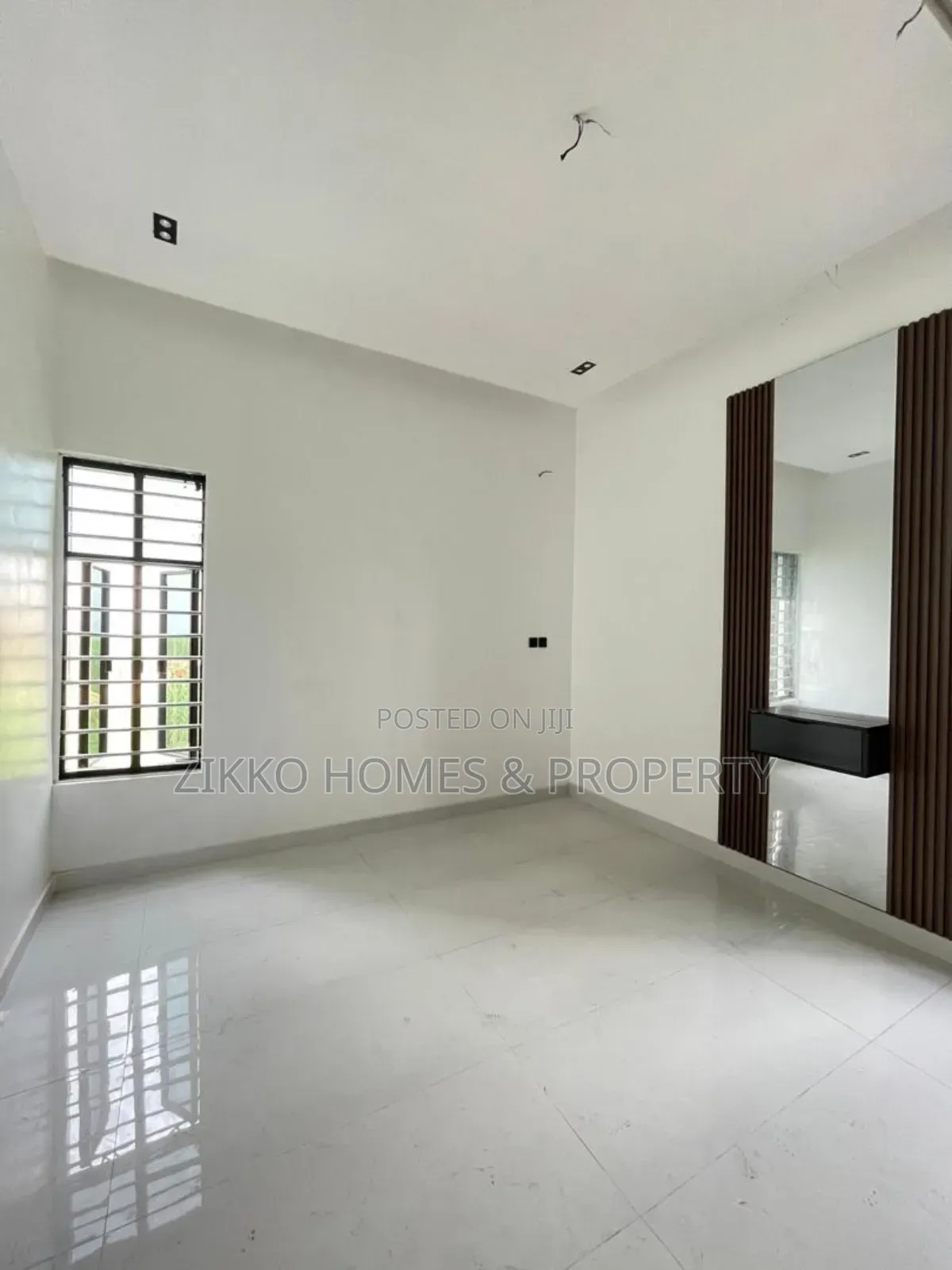 5bdrm Duplex in Ajah for sale