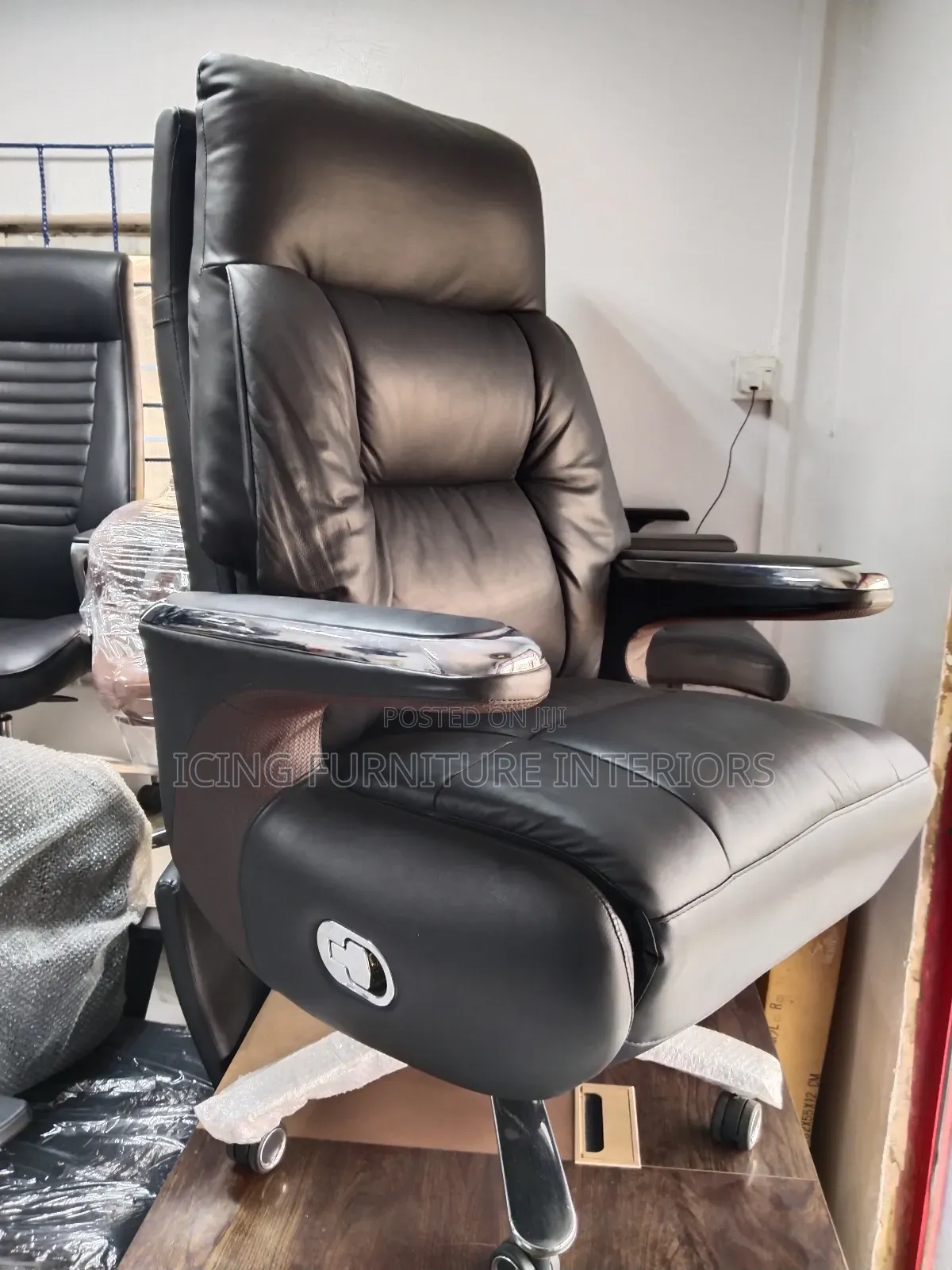 Top Quality Executive Office Chair With Lumbar Support