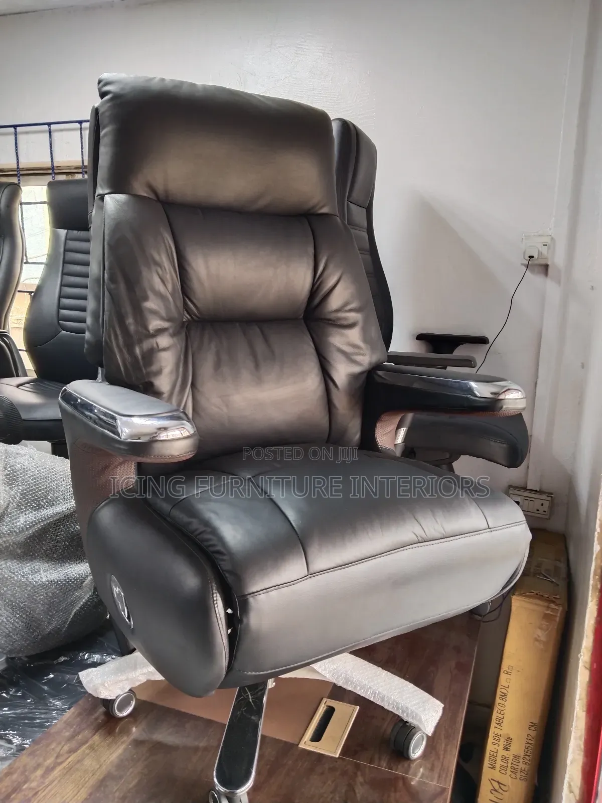 Top Quality Executive Office Chair With Lumbar Support