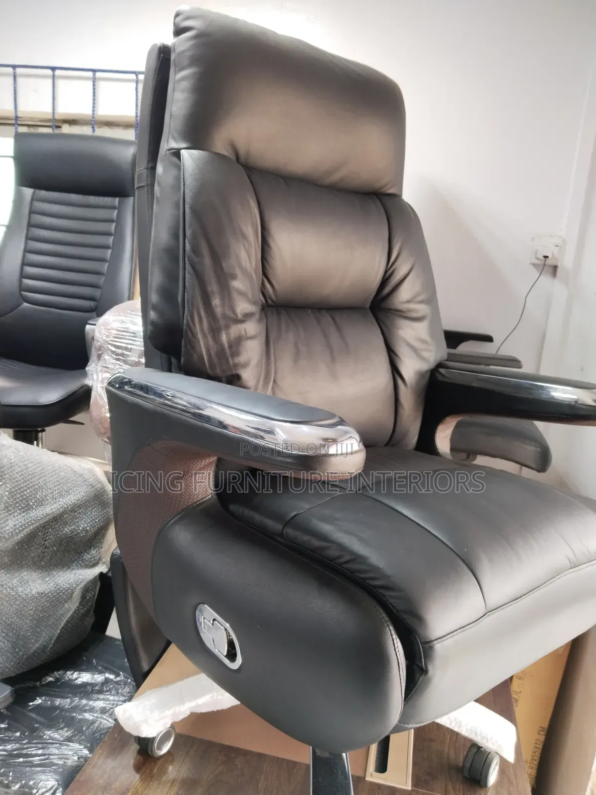 Top Quality Executive Office Chair With Lumbar Support