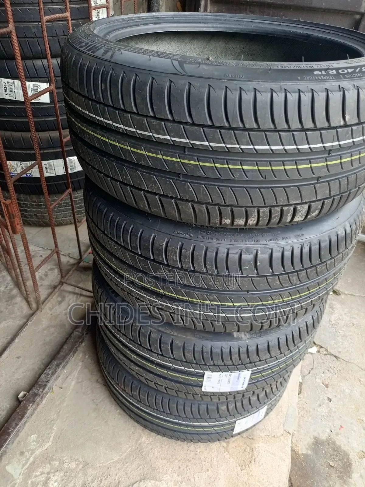 245/40/19 Michelin Tire Run Flat