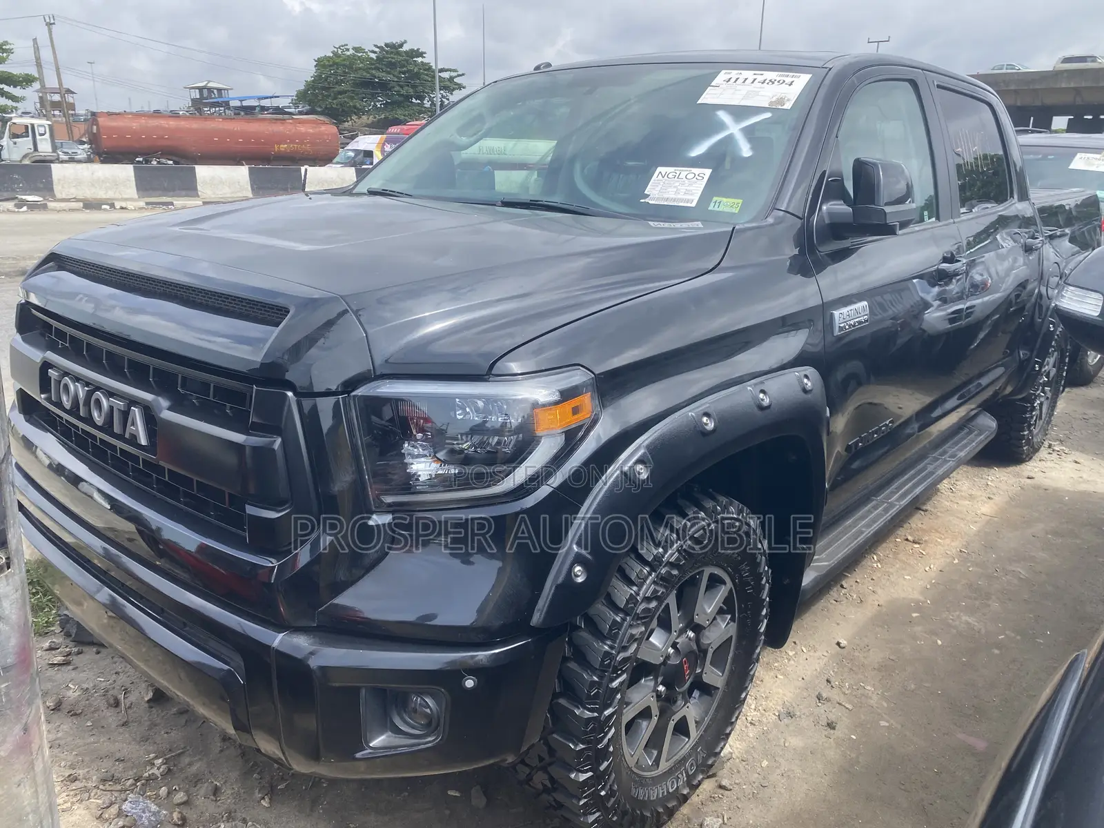 Toyota Tundra 2018 Black