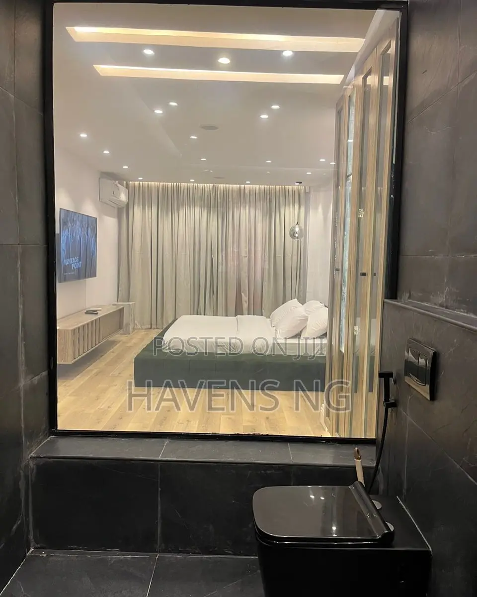 Luxury 2-Bedroom Waterfront Condo With Private Cinema