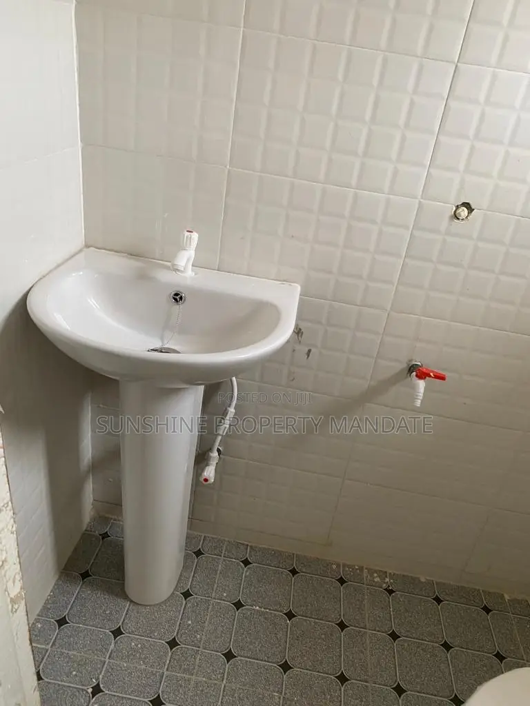 3bdrm Bungalow in Roadmaker Off Ado for sale