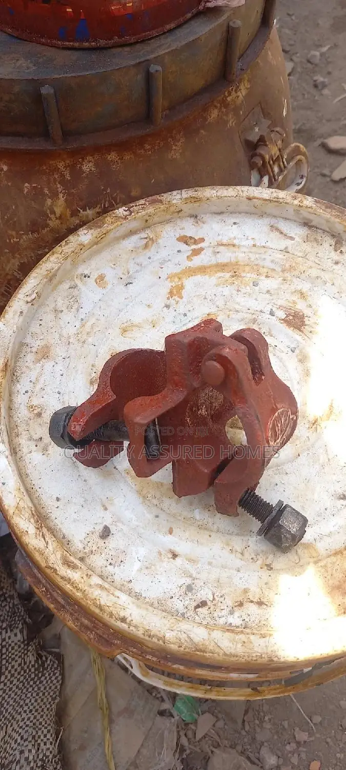 Scaffolding Clip