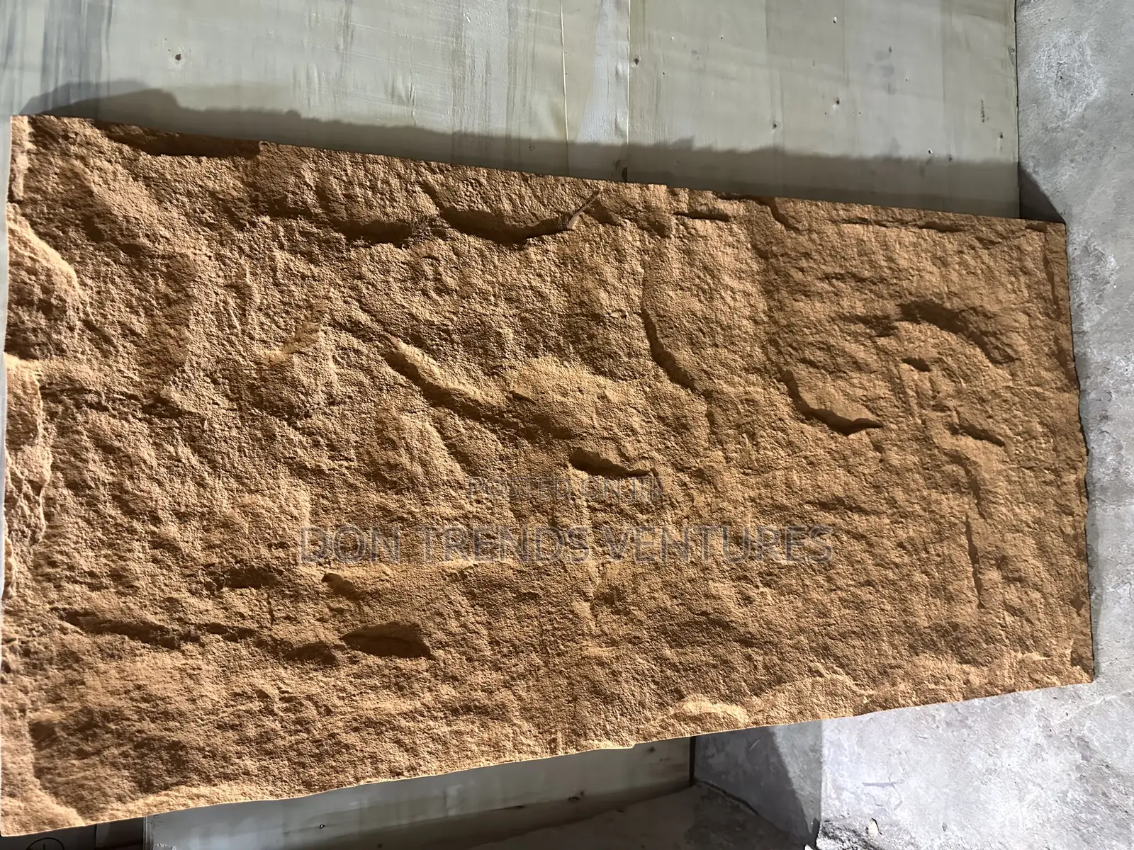 Semi Rock Pu Stone Panel