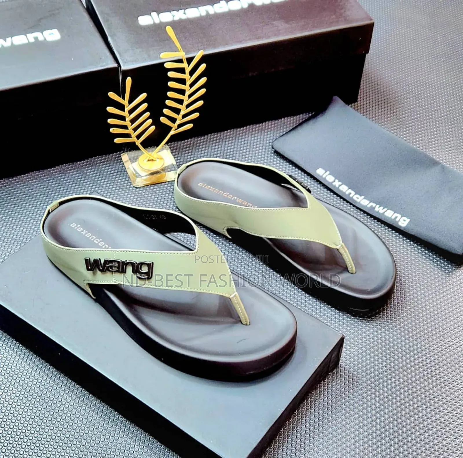 Wang Leather Slippers