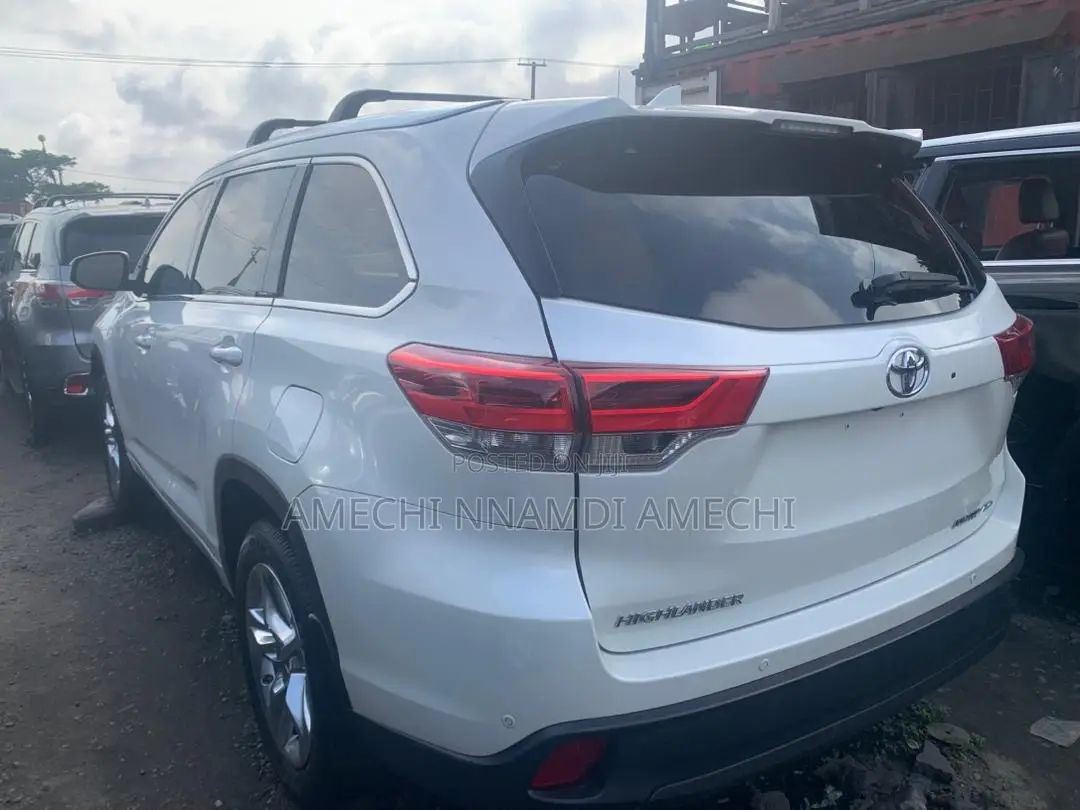Toyota Highlander Limited Platinum V6 4x2 (3.5L 6cyl 6A) 2016 White