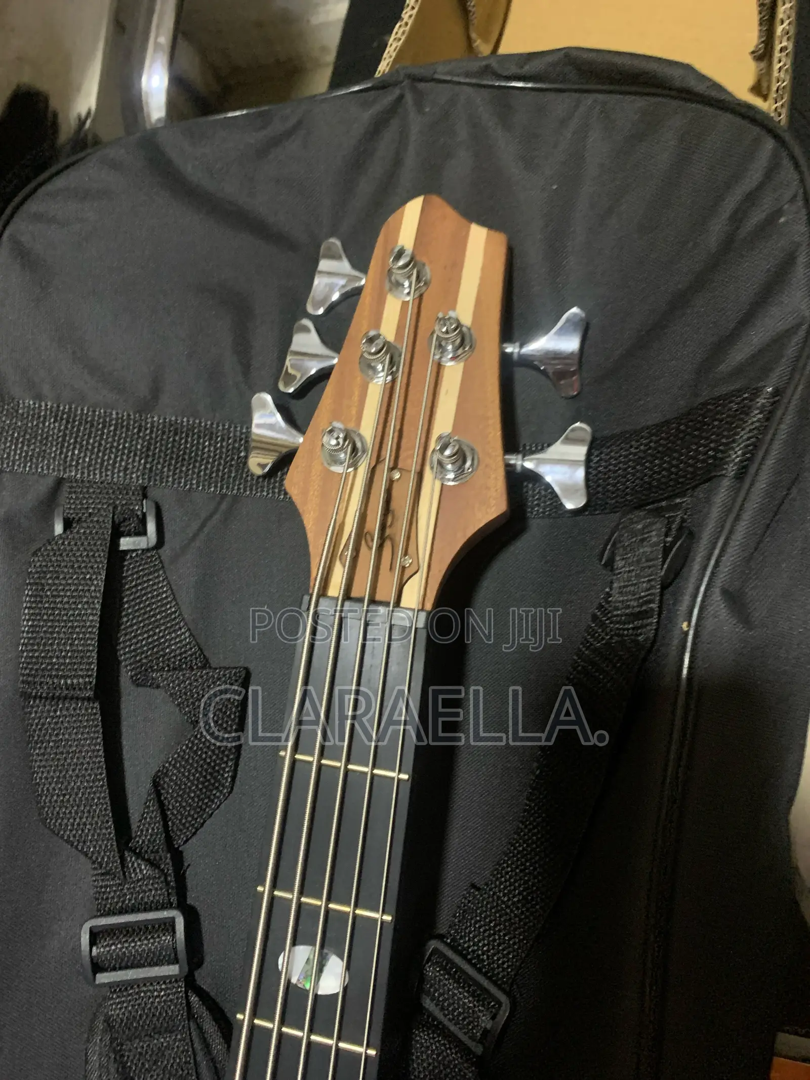 Smiger G-B50-T5 5-String Active Bass Electric Guitar.