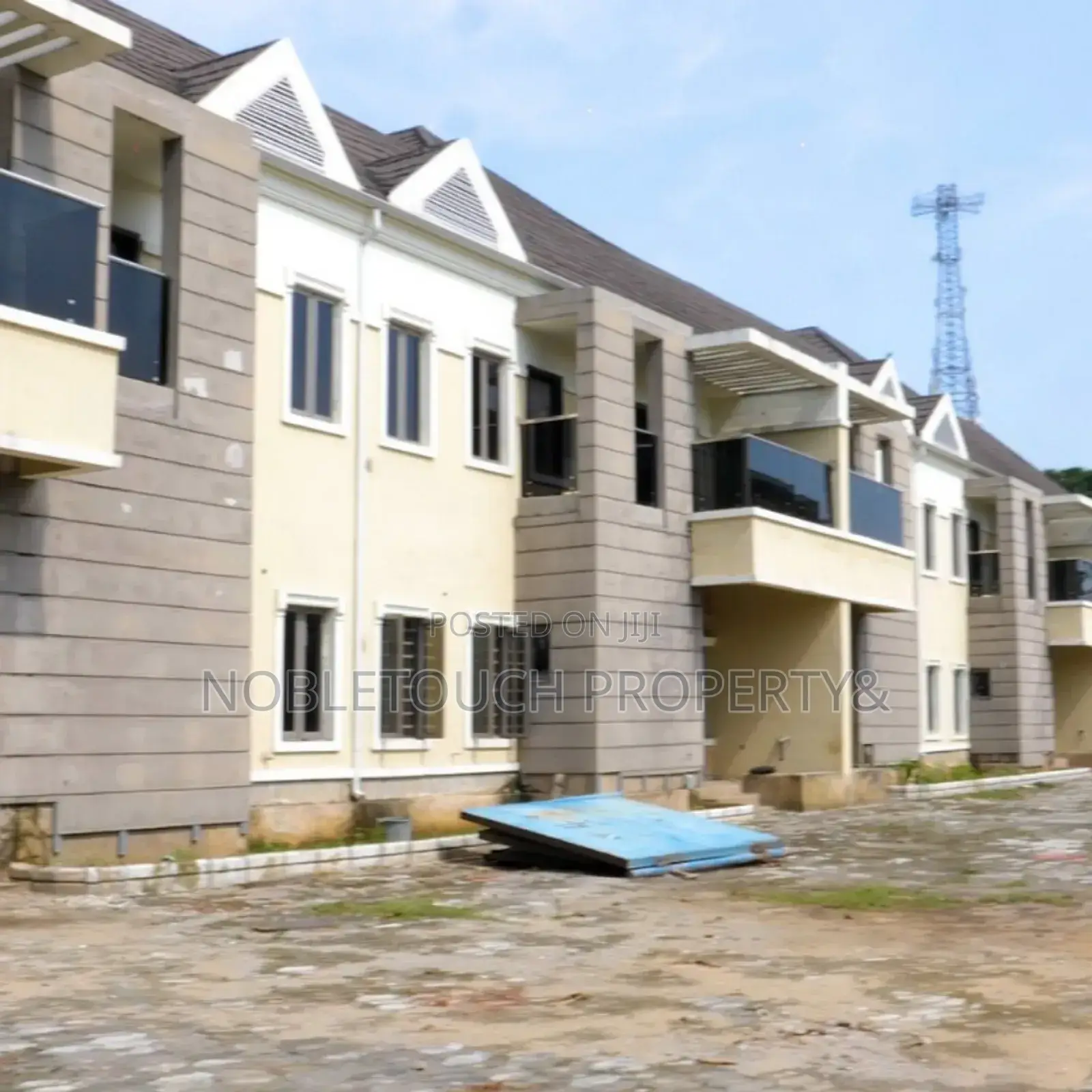 3bdrm Block of Flats in Apapa Lagos for sale