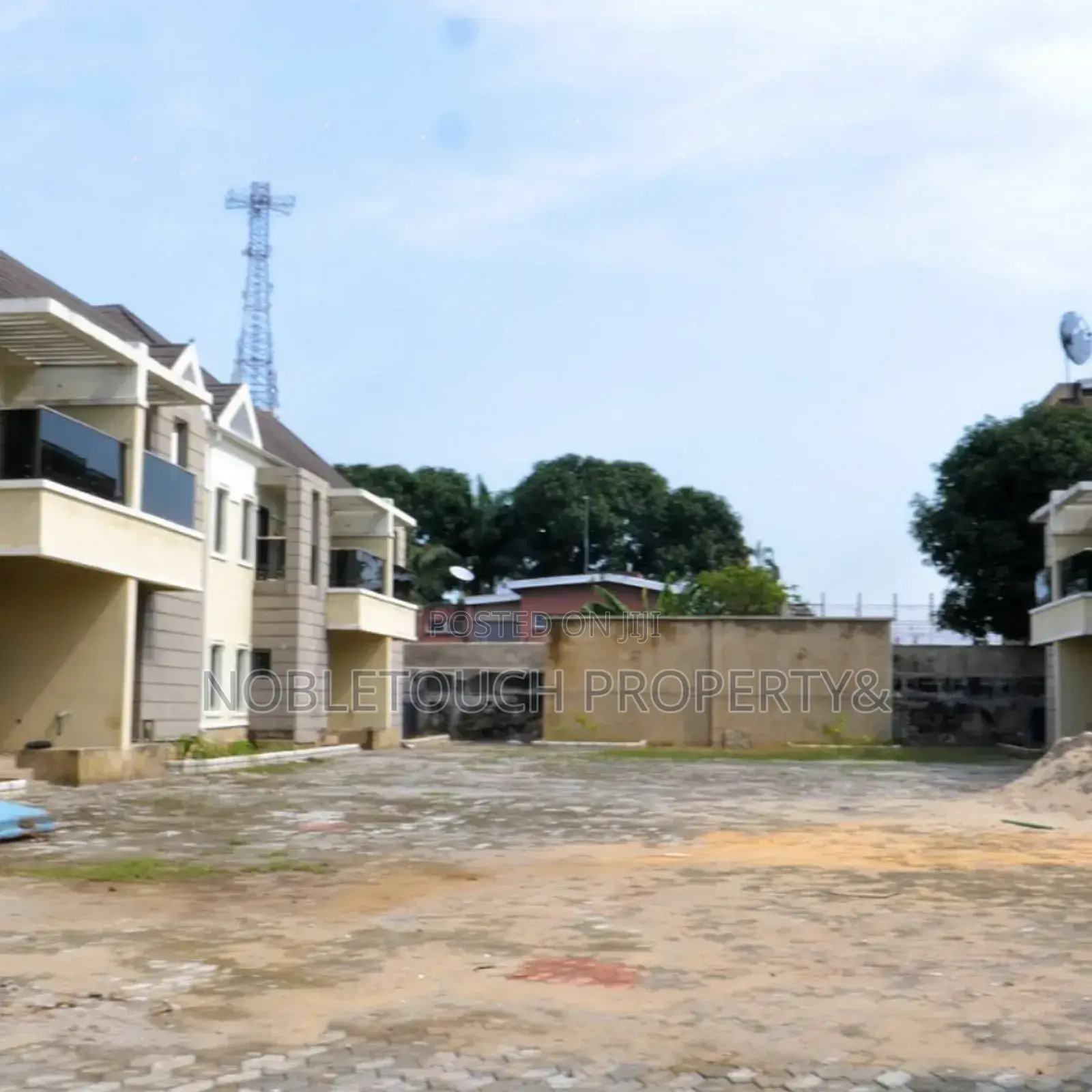3bdrm Block of Flats in Apapa Lagos for sale