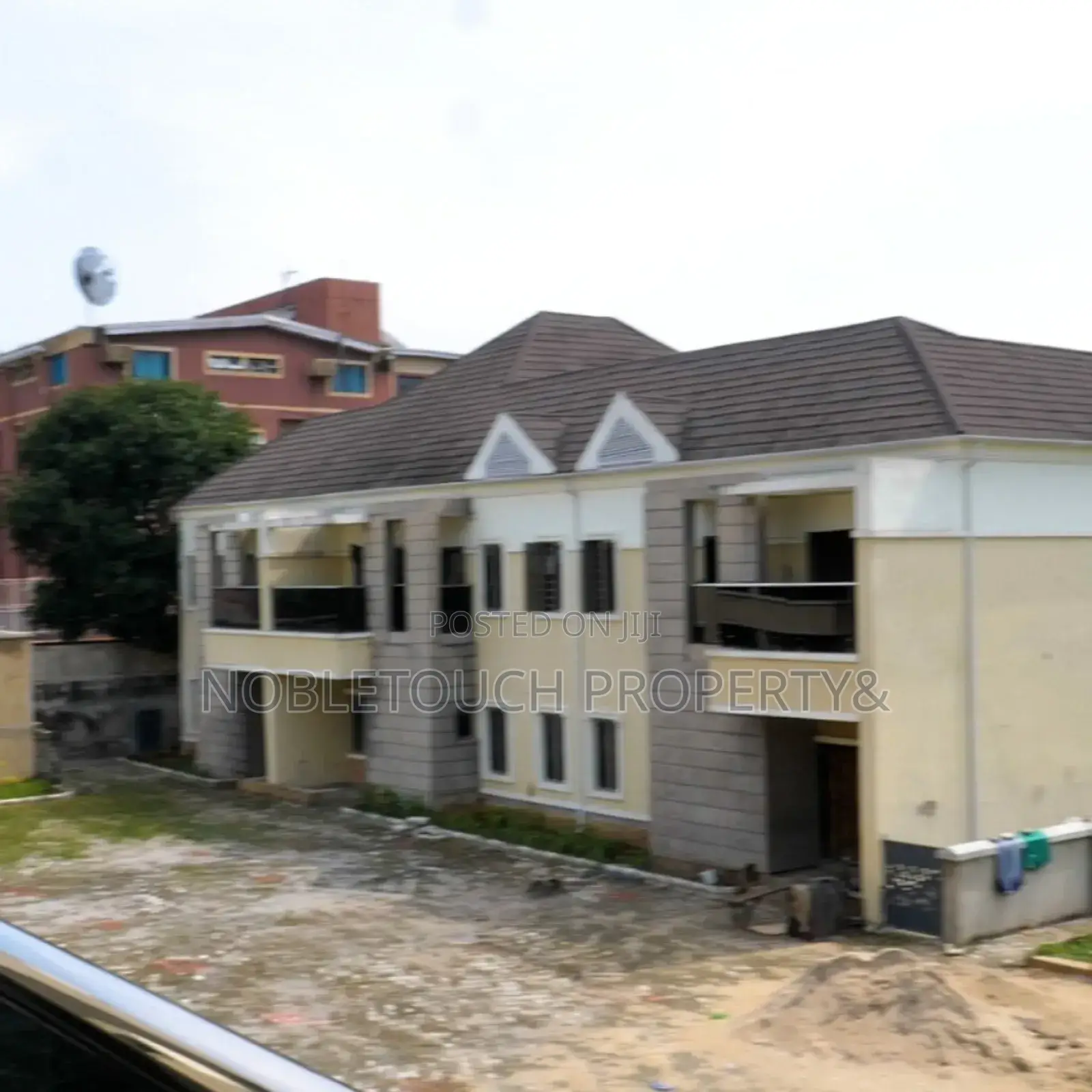 3bdrm Block of Flats in Apapa Lagos for sale