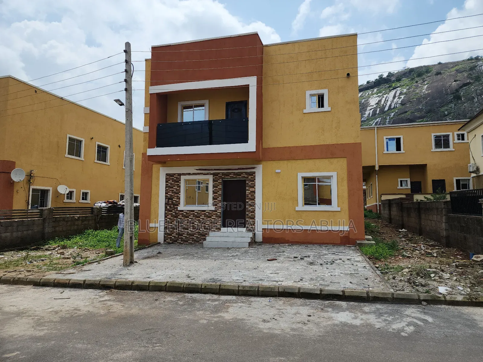 5bdrm Duplex in Kubwa for sale