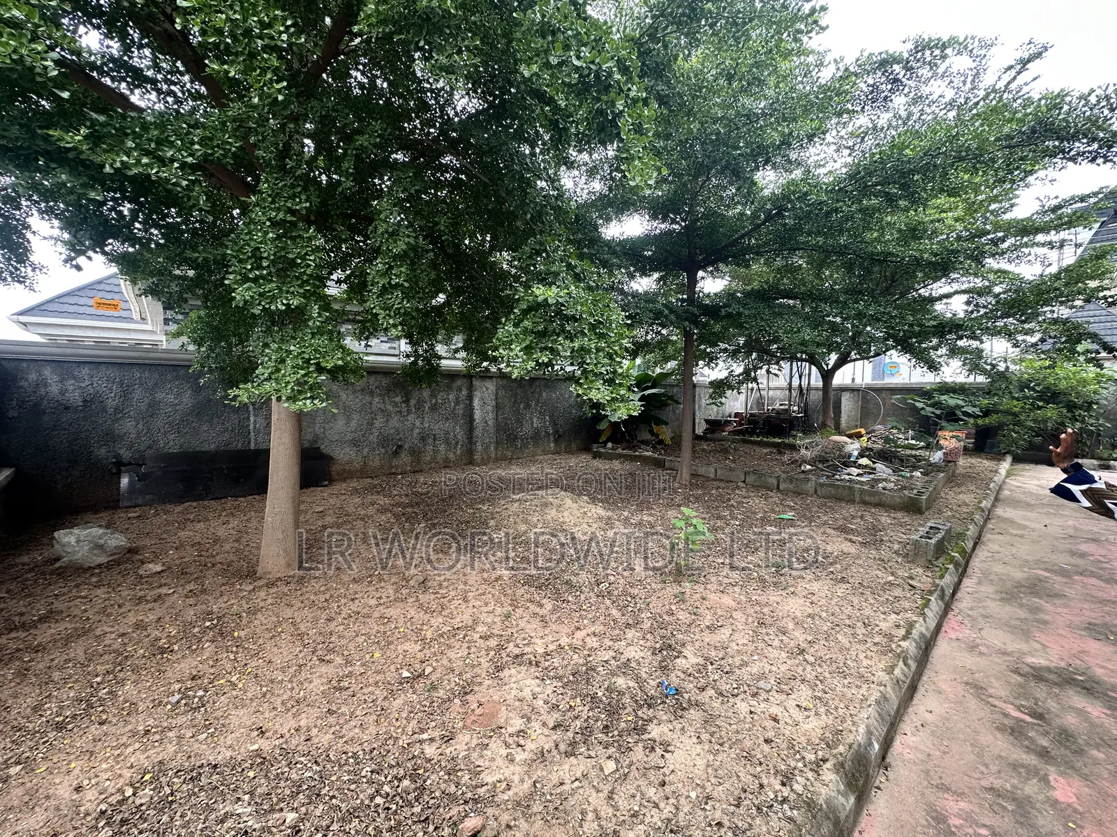 4bdrm Bungalow in Efab Queens, Gwarinpa for sale