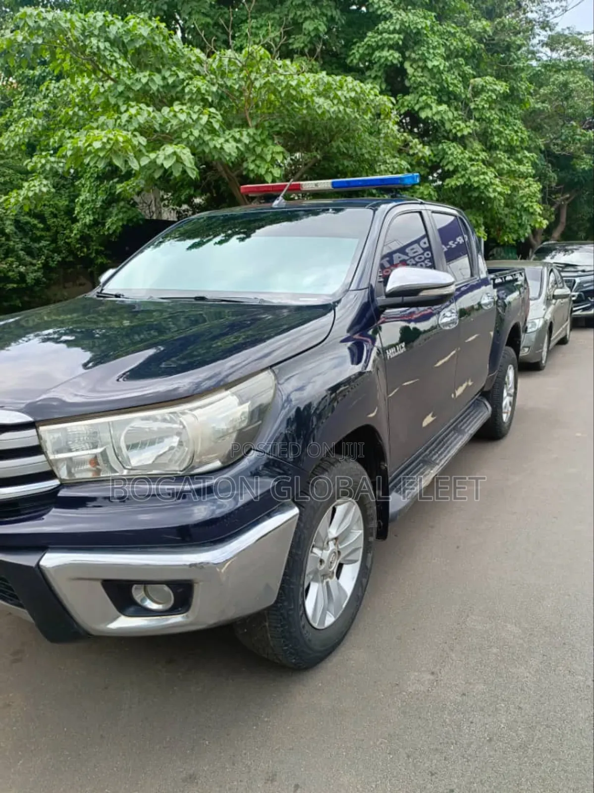 Hilux Rental (Black 2018 Model)